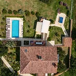 Pool Divina Šišan