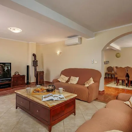 Pool Divina Villa