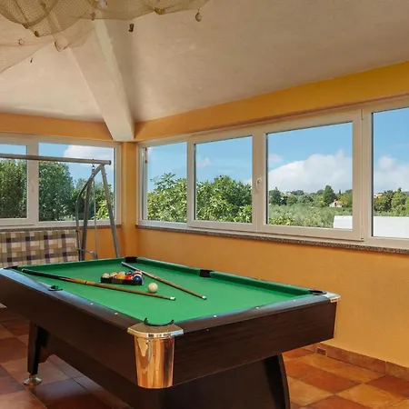 Pool Divina Villa *