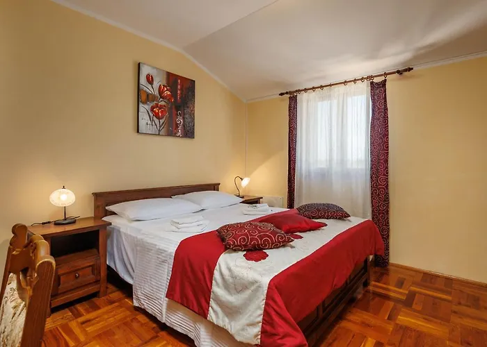 Pool Divina * Šišan